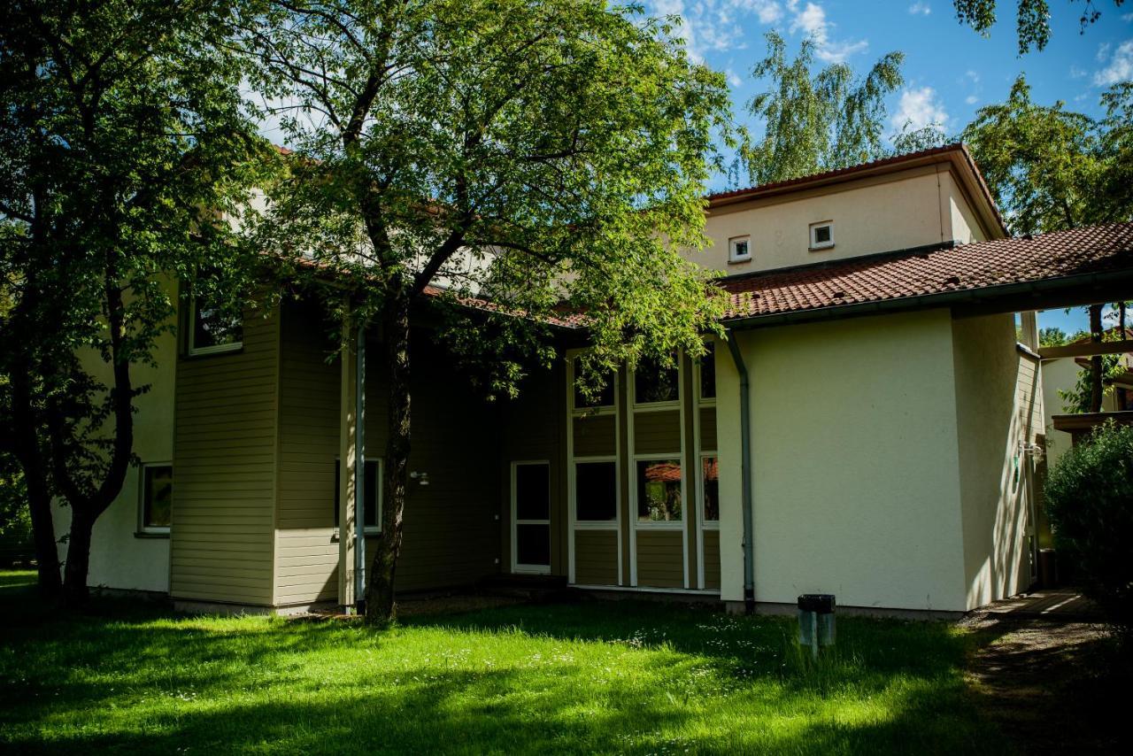 Miedzynarodowy Dom Spotkan Mlodziezy W Oswiecimiu Extérieur photo